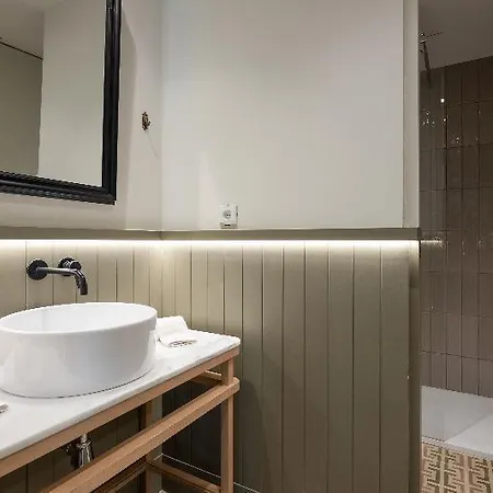 Líbere Laranjais 4* Porto