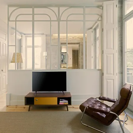 Almada 333 By Lovelystay Otel 4*